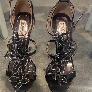 Badgley Mischka Black and Silver Beaded Heels size 7 like new
